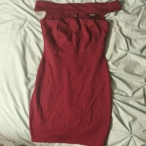 Lulus maroon dress